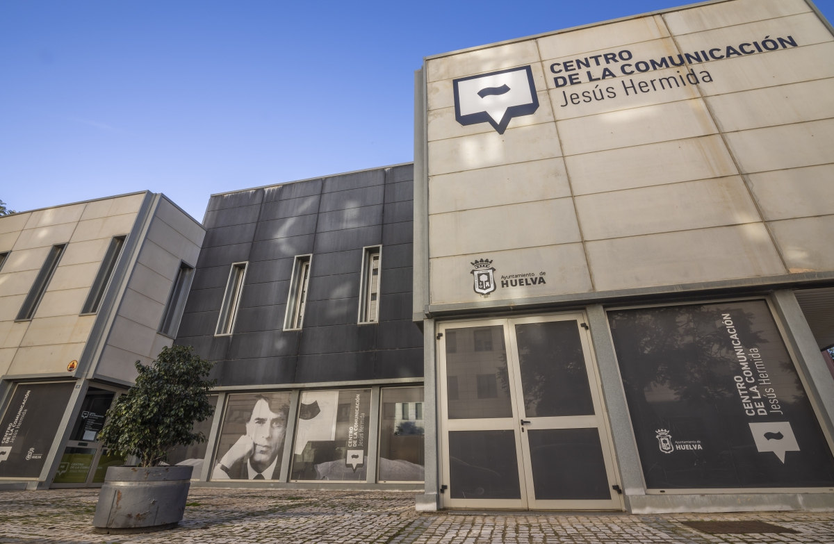 Centro de la comunicación Jesús hermida 