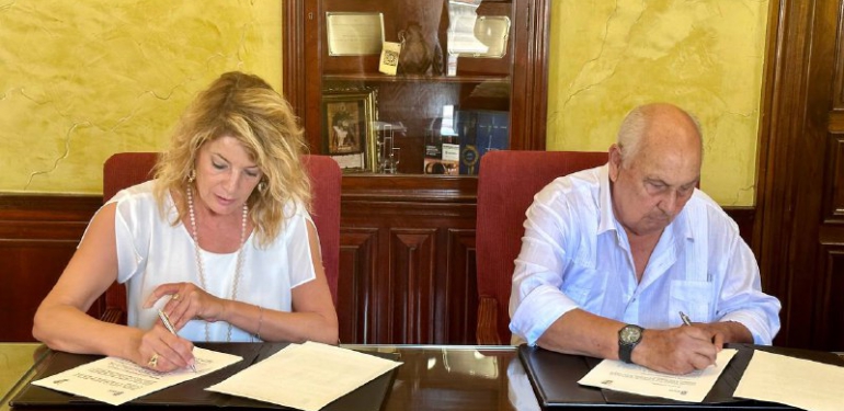 Aonujer firma
