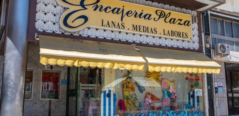 Encajería Plaza Comercio Orgulloso