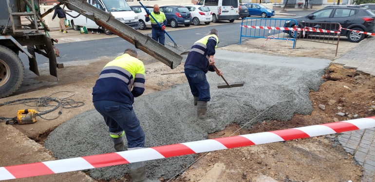 La reparación de daños del temporal se compagina con obras de mejora para seguir avanzando en el mantenimiento de la ciudad
