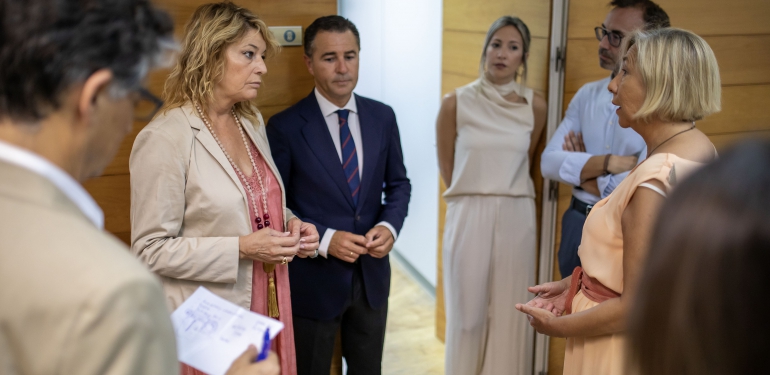 La alcaldesa visita Urbanismo