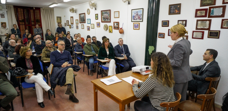 El Ayuntamiento propone a los vecinos centrar la ‘nueva Edusi’ en el entorno de Isla Chica y la rehabilitación del edificio de l