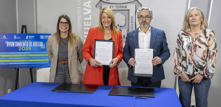 El Ayuntamiento y la Federación Andaluza de Pádel refuerzan su colaboración para impulsar la práctica de este deporte en Huelva