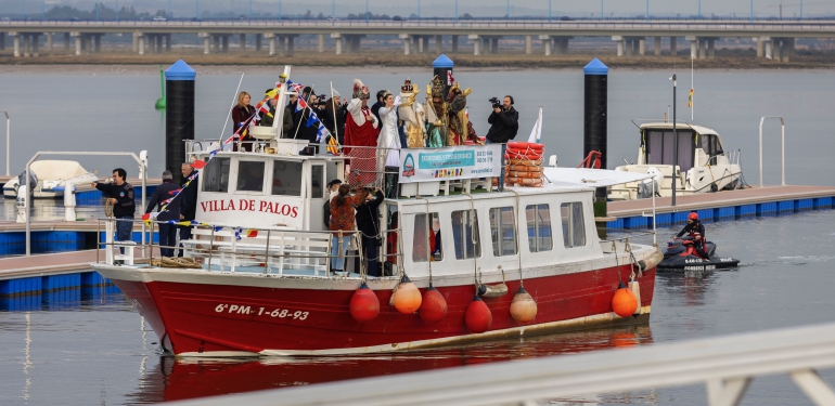 El Ayuntamiento adapta los horarios de la llegada en barco de los Reyes Magos y la Estrella de la Ilusión al Puerto de Huelva El Ayuntamiento adapta los horarios de la llegada en barco de los Reyes Magos y la Estrella de la Ilusión al Puerto de Huelva