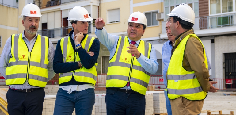 Visita Obras de Peatonalización Plaza de Los Dolores