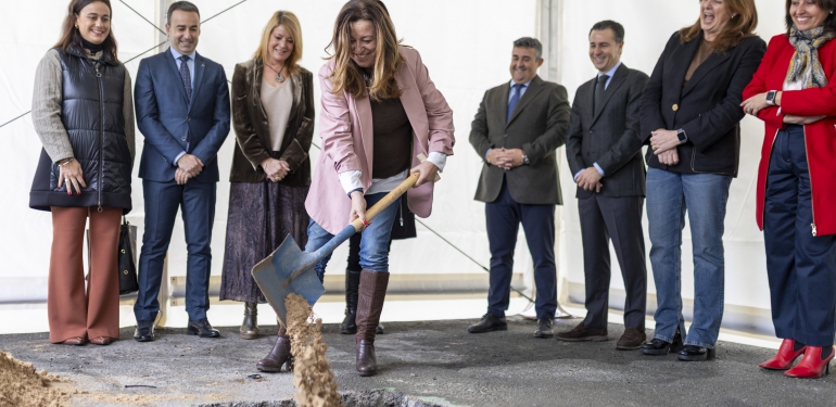 Primera Piedra Ampliación León Ortega