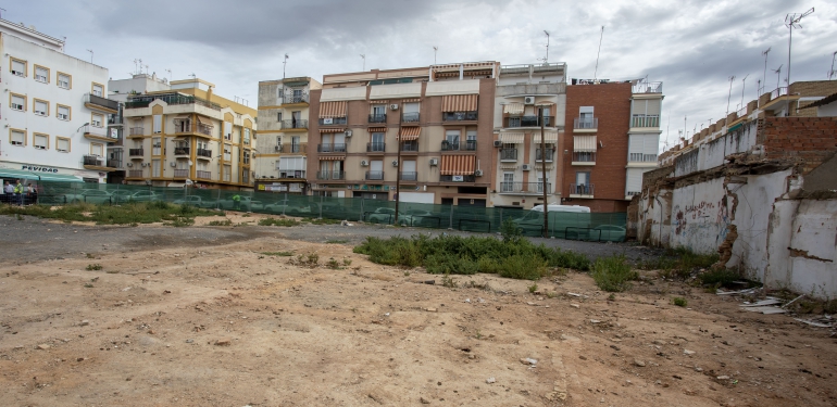 Nueva Plaza Pública en Viaplana