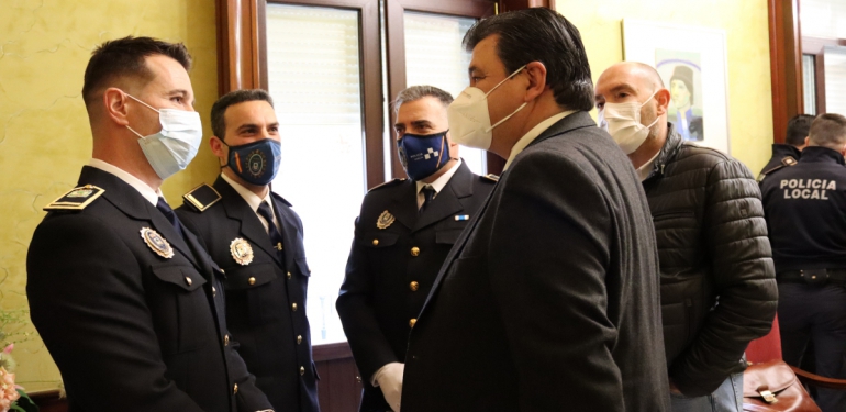 oficiales policía local 