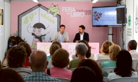 Los clubs de lectura de las bibliotecas municipales celebran un encuentro en el marco de la 49 Feria del Libro de Huelva