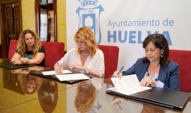 El Ayuntamiento recupera la colaboración con el Colegio de Médicos para promover programas municipales de información y prevenci