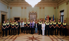 Policía