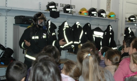 visita niños parque bomberos