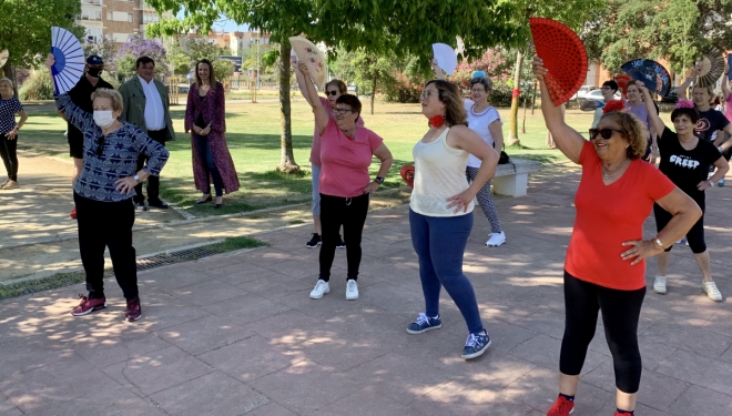 Ejercicio mayores en el parque
