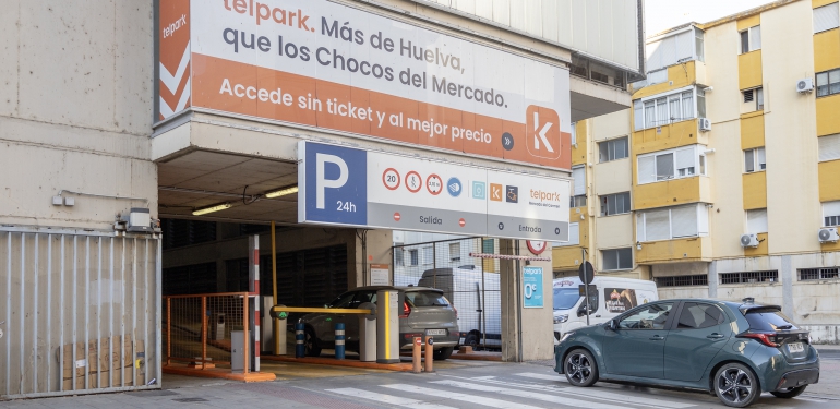 El Ayuntamiento y Telpark lanzan nuevos descuentos para el aparcamiento del Mercado del Carmen